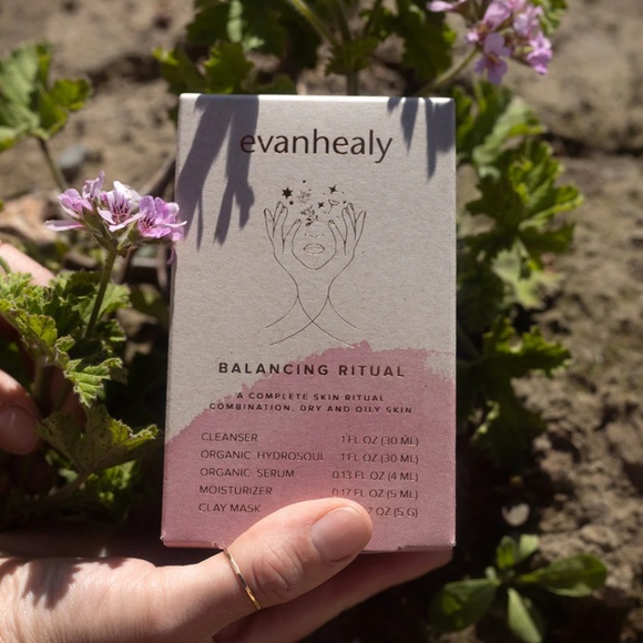 Evan Healy Balancing Ritual Gift bundle - Picture 1 of 7
